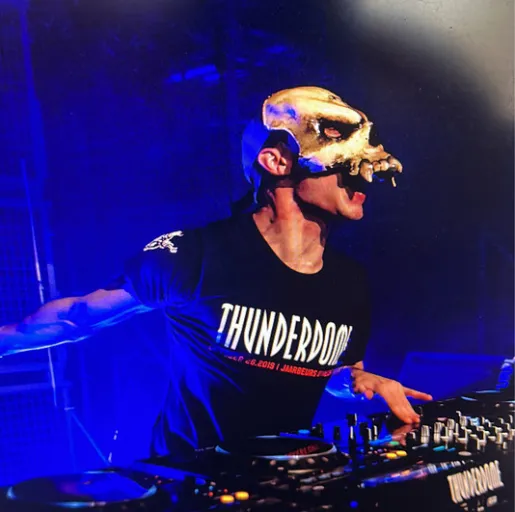 F. Noize