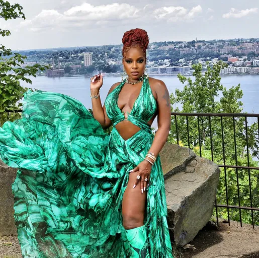Mary J. Blige Mary J. Blige